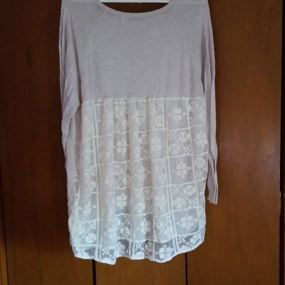 Shirt - Picture 3 of 4